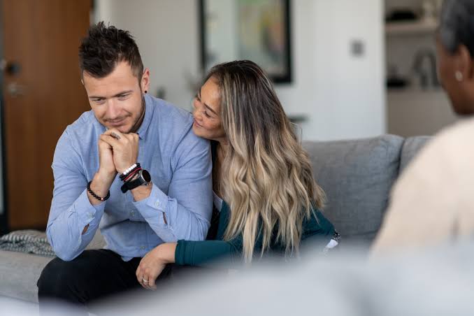 Couples Therapy in Toronto: What to Expect When It Feels Hard at First